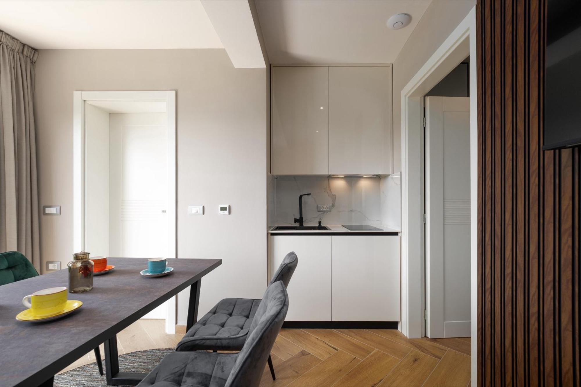 Larum Apartmens Vrsar Ngoại thất bức ảnh