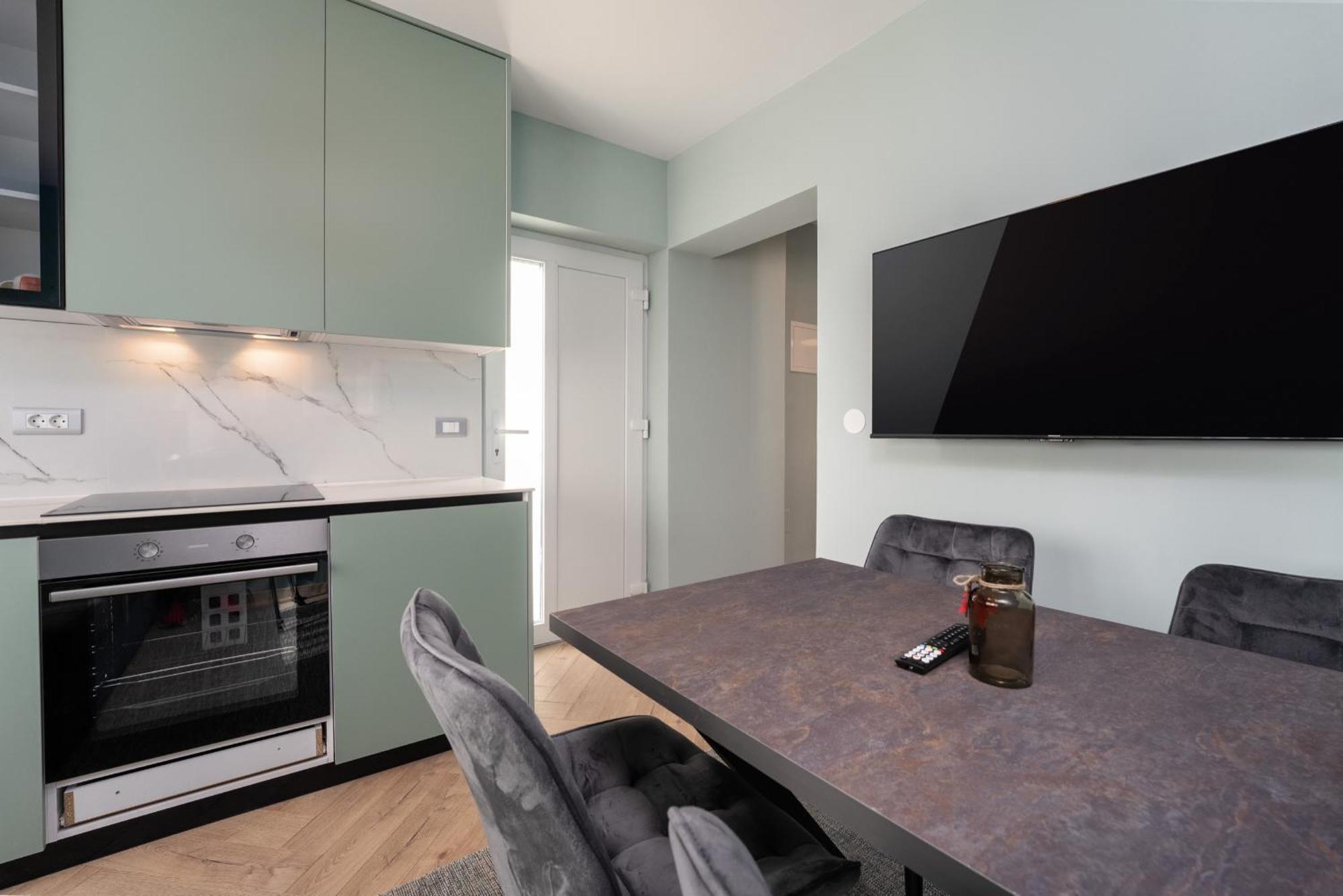 Larum Apartmens Vrsar Ngoại thất bức ảnh